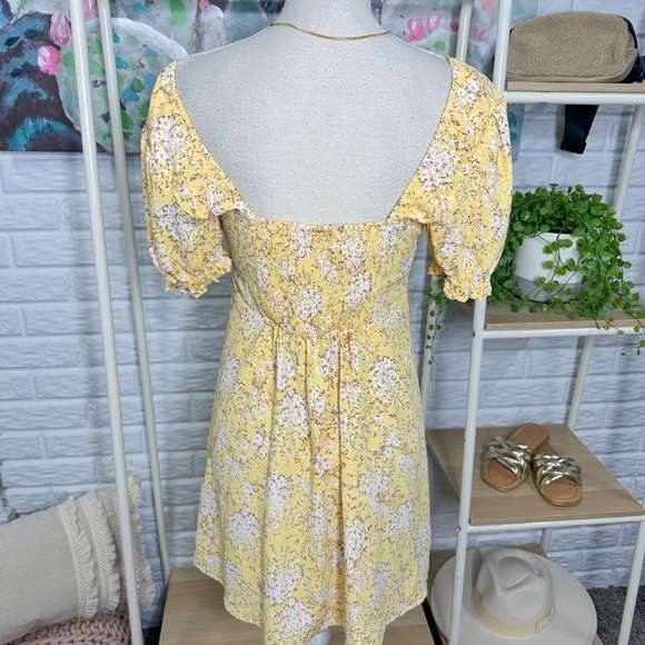 Altar’d State Yellow Floral Milkmaid Mini Dress (M) - Picture 4 of 5